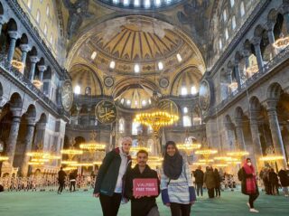 07/12/2021 Nothing beats the atmosphere of Hagia Sophia! 
🇬🇧 Free walking tour in Istanbul 🇬🇧
www.viaurbis.com 
.
.
#freetouristanbul #freetour #freetours #istanbul #estambul #freetourestambul #tourinistanbul #viaurbis #instatravel #instatraveling #instatrip #vacations #hagiasophia #hagiasofia #instagood #visitturkey